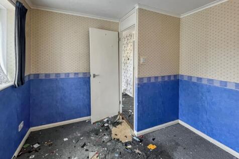 20 Elsworth Close, Feltham, Middlesex, TW14 8SF