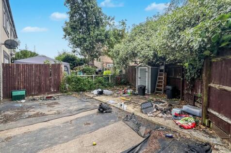 20 Elsworth Close, Feltham, Middlesex, TW14 8SF