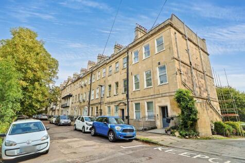 Garden Flat, 12 Kensington Place, Bath, Somerset, BA1 6AP