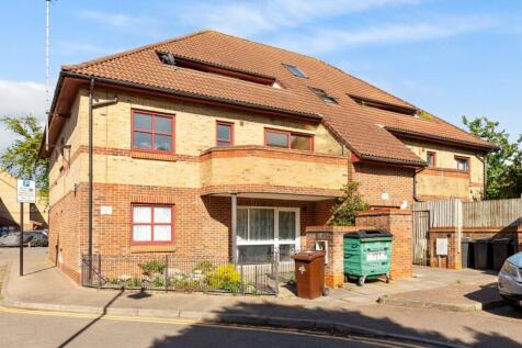 16 Longfellow Road, Walthamstow, London, E17 8DP
