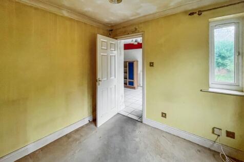 1 Deacon Place, Caterham, Surrey, CR3 5FN