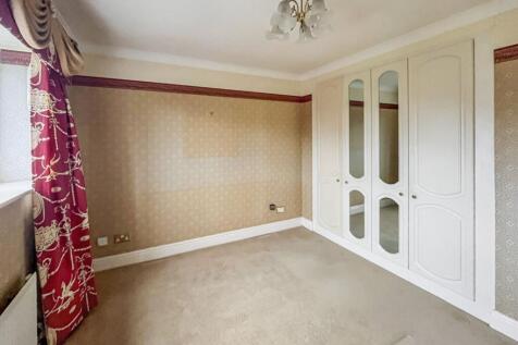 1 Deacon Place, Caterham, Surrey, CR3 5FN