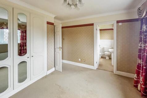 1 Deacon Place, Caterham, Surrey, CR3 5FN