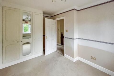 1 Deacon Place, Caterham, Surrey, CR3 5FN