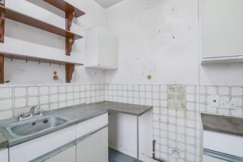 46E Barons Court Road, Barons Court, London W14 9DU