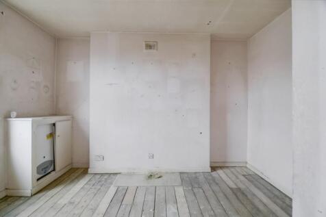 46E Barons Court Road, Barons Court, London W14 9DU