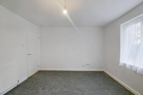 Flat E, 252 Willesden Lane, London NW2 5RE