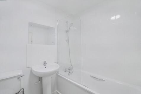 Flat E, 252 Willesden Lane, London NW2 5RE