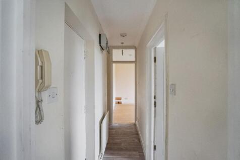 Flat C, 57 Queens Road, Tunbridge Wells, Kent TN4 9NA