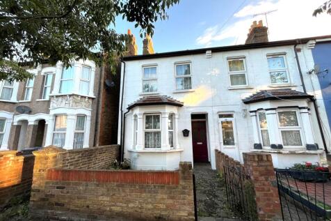 32 Dudley Road, Southall, Middlesex, UB2 5AR