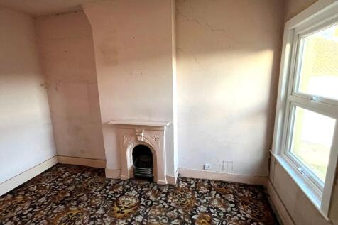 32 Dudley Road, Southall, Middlesex, UB2 5AR