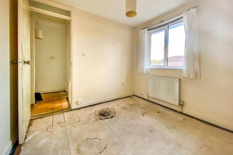 22 Cloudberry Road, Swindon, Wiltshire, SN25 1SE