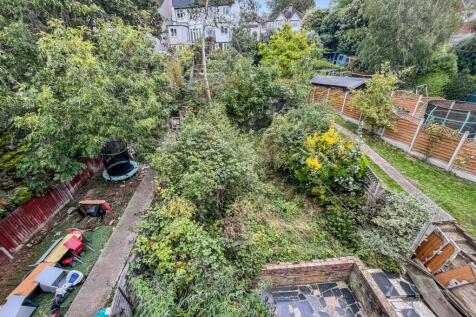 20 Beauchamp Road, Upper Norwood, London, SE19 3DE