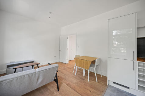 First Floor Flat, 353 Lillie Road, Fulham, London, SW6 7PA