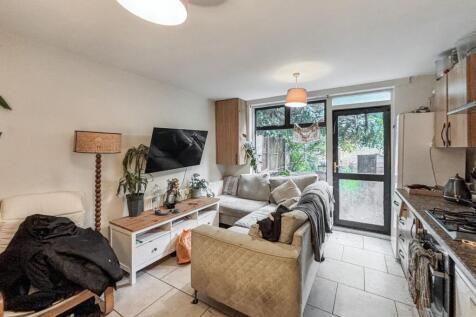 43A Lansdowne Drive, Hackney, London, E8 3EG