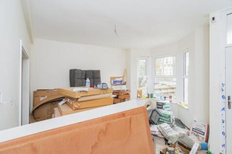 75 Plum Lane, Plumstead, London, SE18 3AG