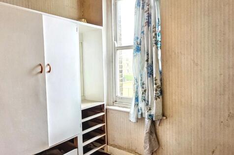 70 Delaware Mansions, Delaware Road, Maida Vale, London, W9 2LJ