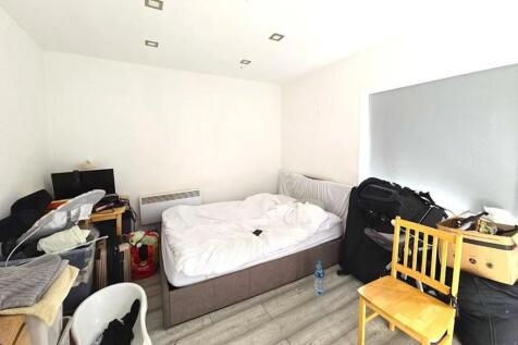 18A Gloucester Mews, London, E10 7DZ