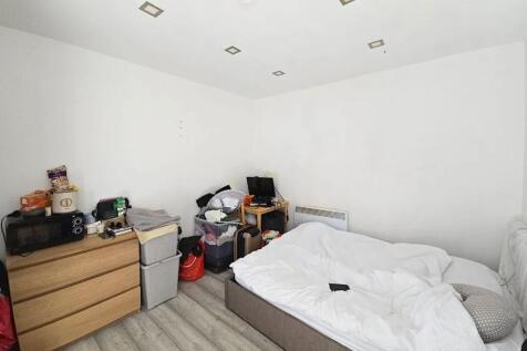18A Gloucester Mews, London, E10 7DZ