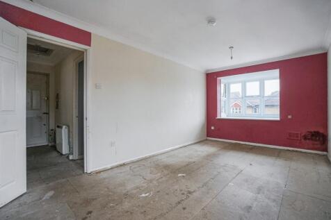 84 Staffords Place, Horley, Surrey RH6 9GY