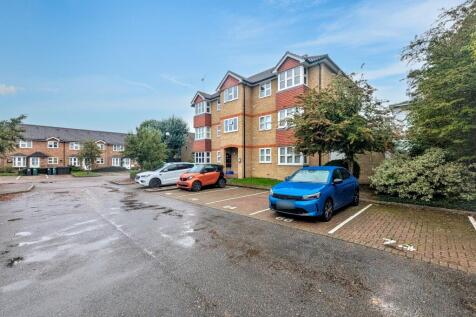 84 Staffords Place, Horley, Surrey RH6 9GY