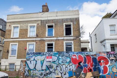 54 Lausanne Road, Peckham, London SE15 2JB