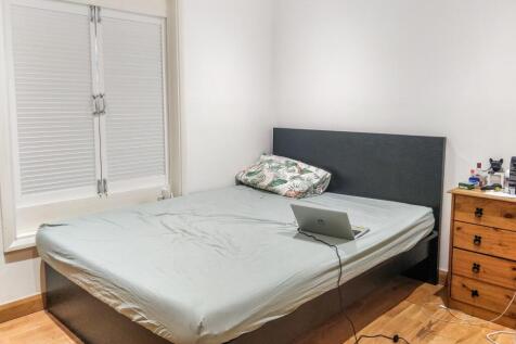 Apartment 54 Stone Gate House, Stone Street, Bradford, West Yorkshire, BD1 4QF