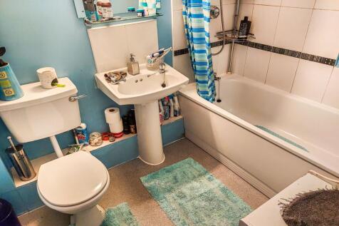 Apartment 16 Springfield Court, Amersall Road, Doncaster, South Yorkshire, DN5 9LN