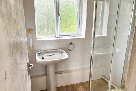 181 Ipswich Road, Colchester, Essex, CO4 0EL