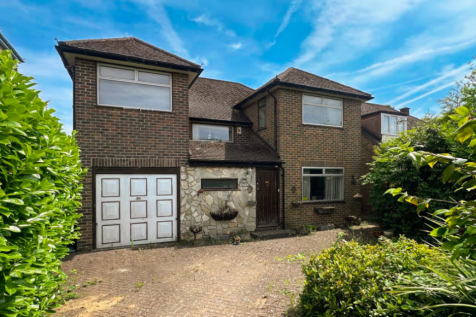 115 Newberries Avenue, Radlett, Hertfordshire WD7 7EN