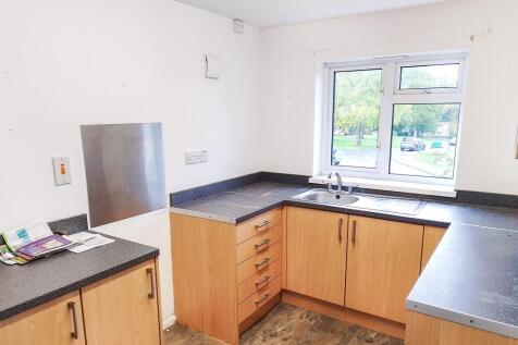 1 Kembles Close, Malmesbury, Wiltshire, SN16 9NU