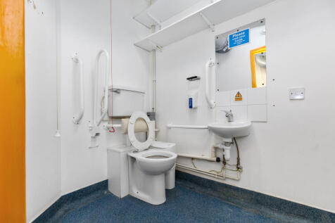 135 Junction Road, Archway, London, N19 5PX