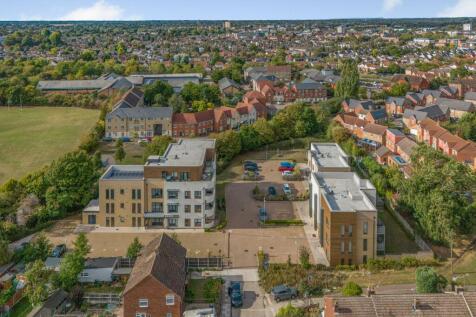 Moulsham Lodge, Waltham Glen, Chelmsford, Essex CM2 9EL