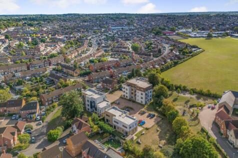 Moulsham Lodge, Waltham Glen, Chelmsford, Essex CM2 9EL
