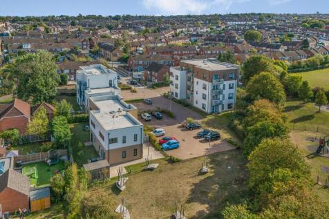 Moulsham Lodge, Waltham Glen, Chelmsford, Essex CM2 9EL