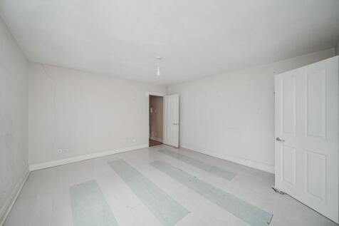 Flat A, 30 Windlesham Gardens, Brighton, East Sussex, BN1 3AJ