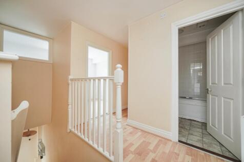 Flat A, 30 Windlesham Gardens, Brighton, East Sussex, BN1 3AJ