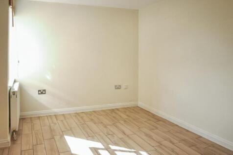Flat 8, 1a St. Rule Street, Battersea, London, SW8 3EH