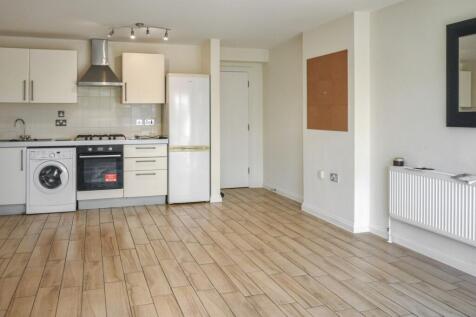 Flat 8, 1a St. Rule Street, Battersea, London, SW8 3EH