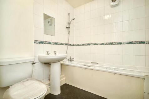 9B Farningham Road, Caterham, CR3 6LL