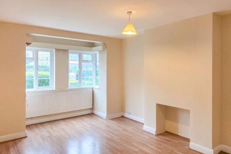 2 Lynton Court, Horn Lane, London W3 6PN