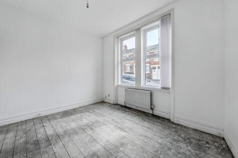 340 Whitehall Road, Gateshead, Tyne and Wear NE8 4PX