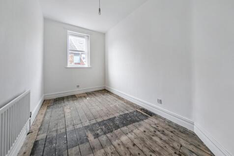 340 Whitehall Road, Gateshead, Tyne and Wear NE8 4PX