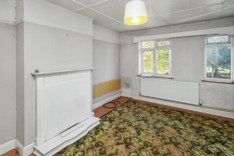 77/79 Tavistock Avenue, St. Albans, Hertfordshire, AL1 2NL