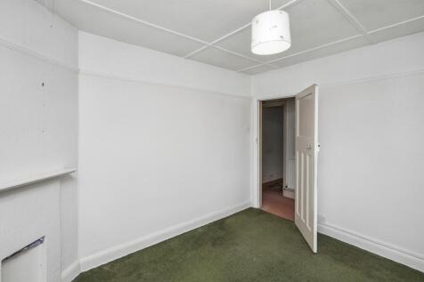 77/79 Tavistock Avenue, St. Albans, Hertfordshire, AL1 2NL