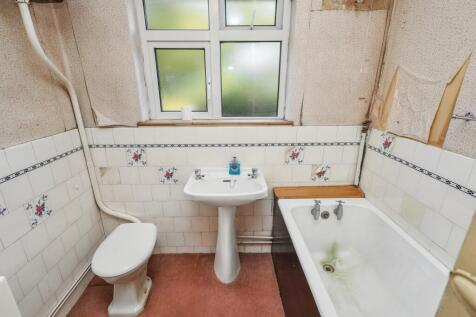 77/79 Tavistock Avenue, St. Albans, Hertfordshire, AL1 2NL