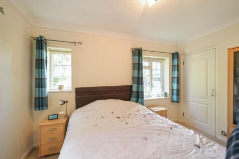 Chellows Gate, Chellows Lane, Crowhurst, Lingfield, Surrey RH7 6LU