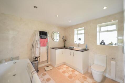 Chellows Gate, Chellows Lane, Crowhurst, Lingfield, Surrey RH7 6LU