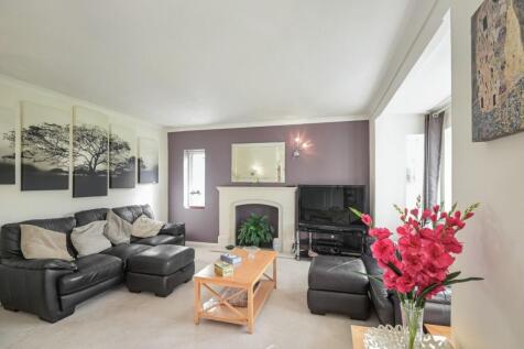 Chellows Gate, Chellows Lane, Crowhurst, Lingfield, Surrey RH7 6LU