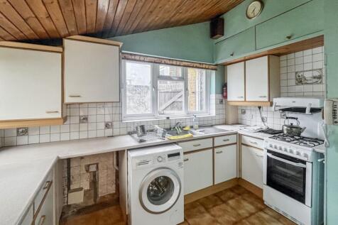 43 Norbury Court Road, Norbury, London SW16 4HU